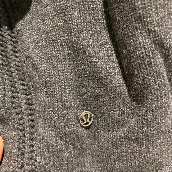Grey lululemon cropped sweater with 3/4 sleeves - Picture 3 of 4